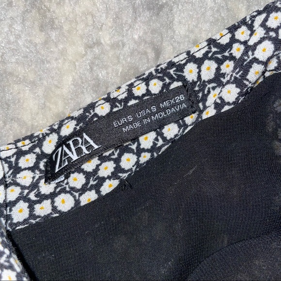 Zara Floral Print Romper - Picture 6 of 7